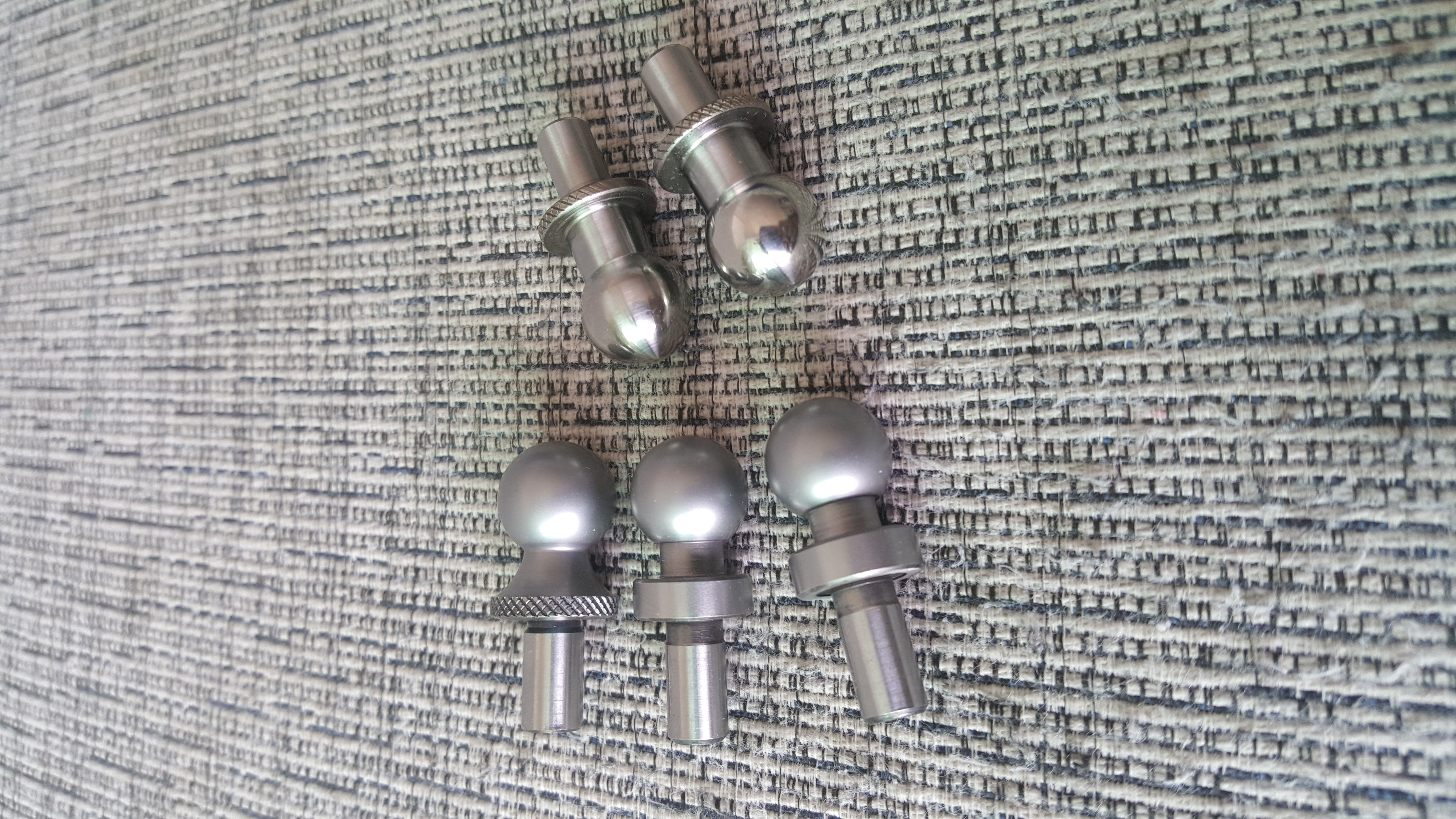 Metric tooling balls same as constructions balls